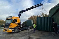Container delivery with HIAB vehicle