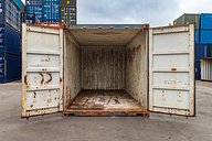20ft Used Shipping Container doors open