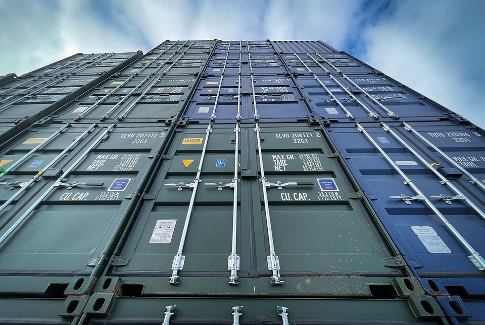 How High Can Shipping Containers Stack? Cleveland Containers