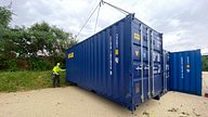 20ft Container being delivered