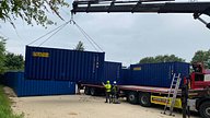 20ft Container being delivered